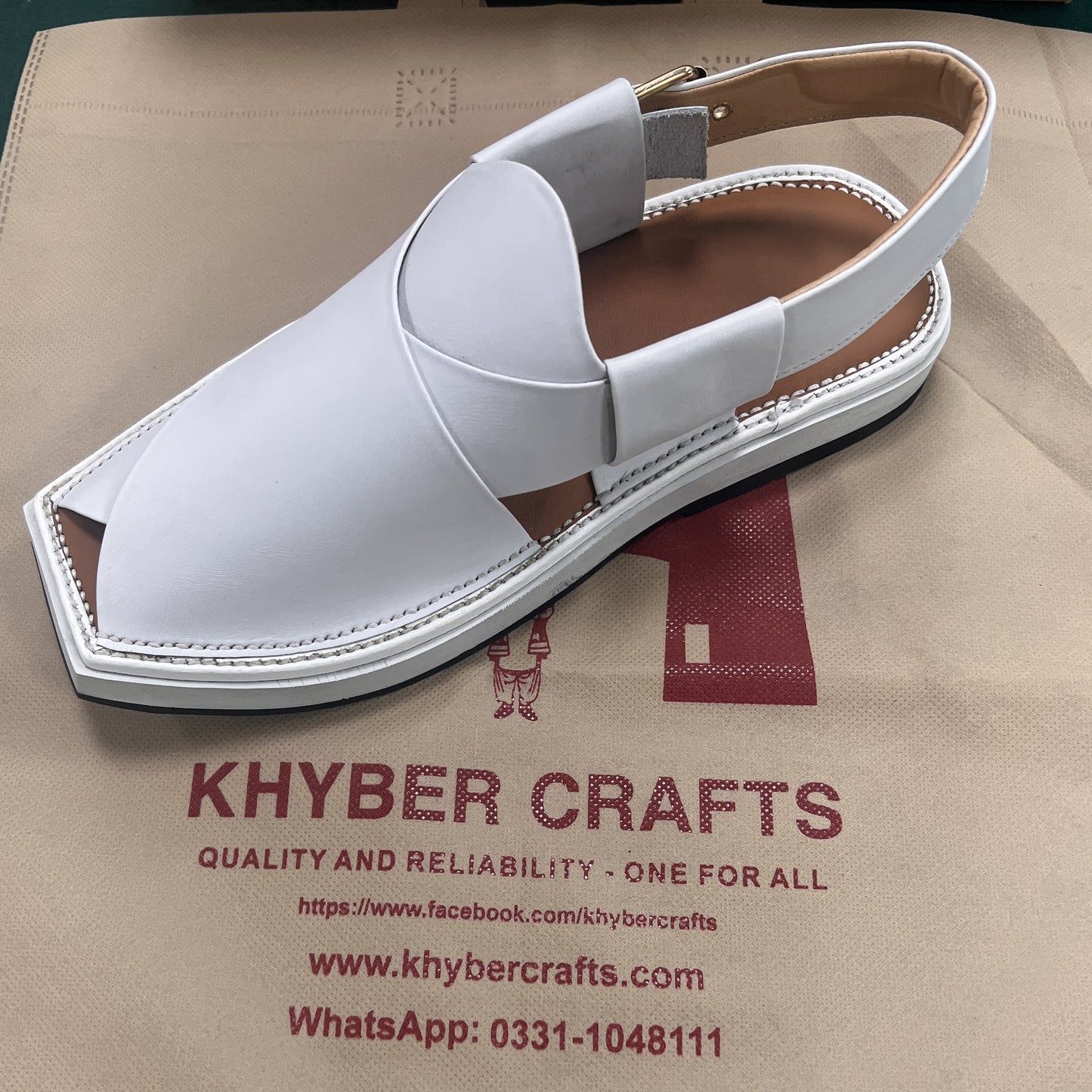 KC Kaptaan White